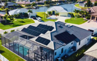 Panoramic view of George Laufer’s solar-powered residence, highlighting the extensive array of 38 Sunpower panels in Cape Coral