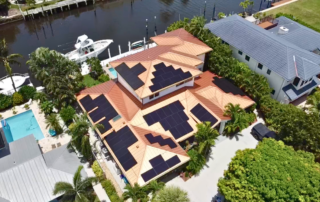 Jeffrey & Joan Hoffberger's standing seam roof with Aptos solar panels by Castaways Energy